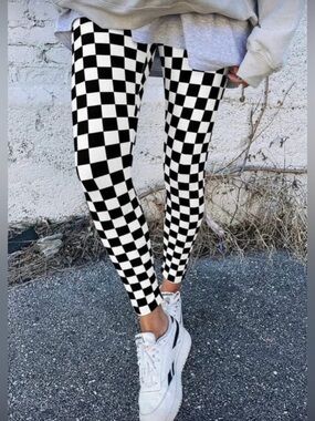 Black & White Checkerboard High-Rise Leggings - Women